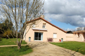 Maison de 3 chambres avec jardin clos et wifi a Vasles